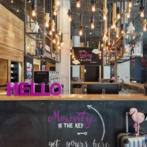 Programme CD 500, enregistrement d'ambiance de l'objet de référence Moxy Hotel