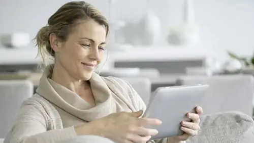 Smiling customer of the smart JUNG IPS technology.