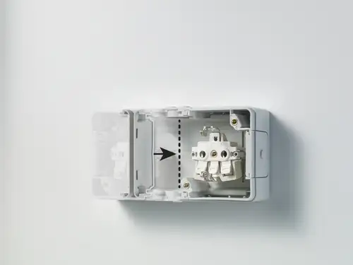 Tomadas SCHUKO® de 2 canais da série WG 800, visualização para montagem posterior de uma divisória