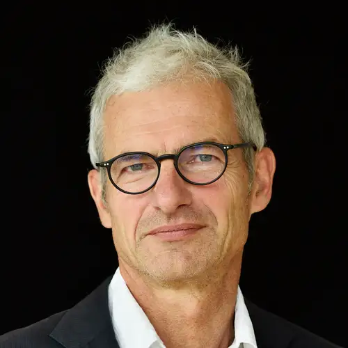 Porträt von Tobias Wulf