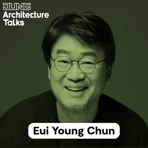 Porträt von Eui Young Chun