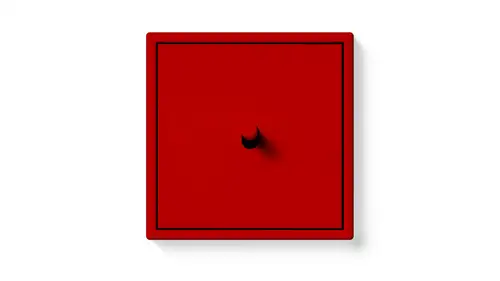 Single toggle switch in the LS 1912 range in 4320A rouge vermillon 59 from the Les Couleurs® Le Corbusier colour palette.