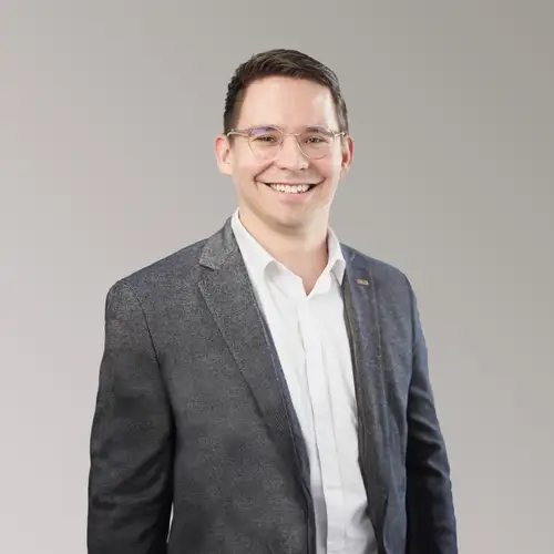 Por­t­rait­auf­nah­me von Gion Pres‑Eßbach: BIM Koordinator