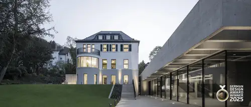 Rear view of the JUNG founding villa and the new building