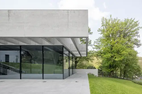 Exterior view of the new JUNG Gründervilla building