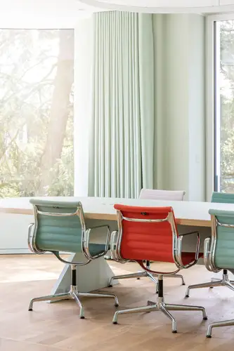 Meeting room of the JUNG Gründervilla