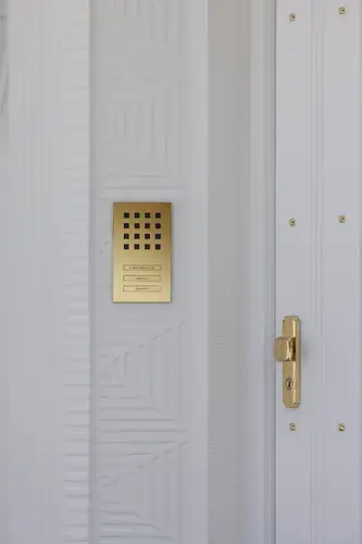 Siedle Steel door station in the entrance area of the JUNG Gründervilla