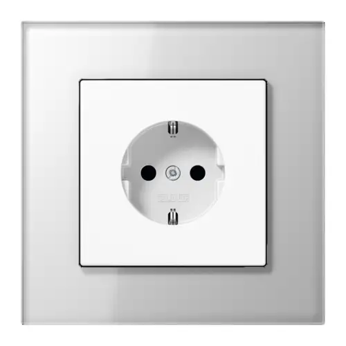 Prise SCHUKO® dans le programme LS PLUS en blanc alpin