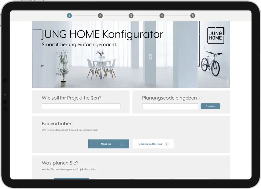 Ein iPad Pro zeigt den JUNG HOME Konfigurator