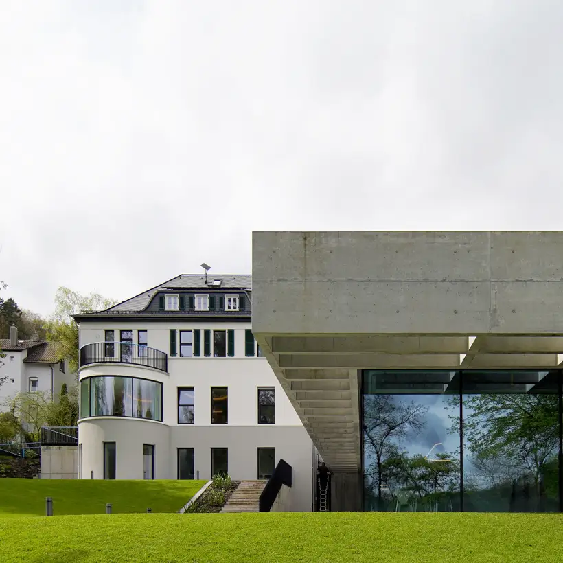 Die fertiggestellte JUNG Gründervilla.