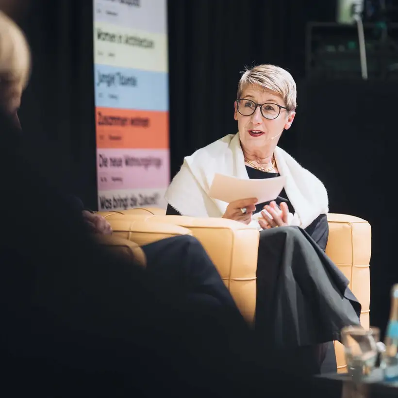Architekturgespräche in Stuttgart 2025, Podiumsdiskussion auf Bühne