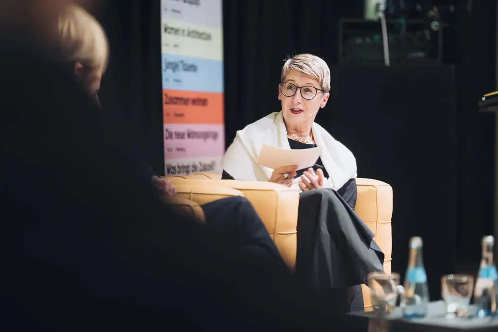 Architekturgespräche in Stuttgart 2025, Podiumsdiskussion auf Bühne