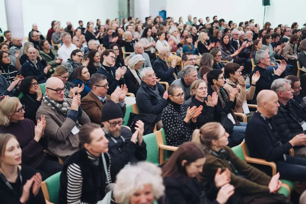 Architekturgespräche in Stuttgart 2025, Beifall gebendes Publikum