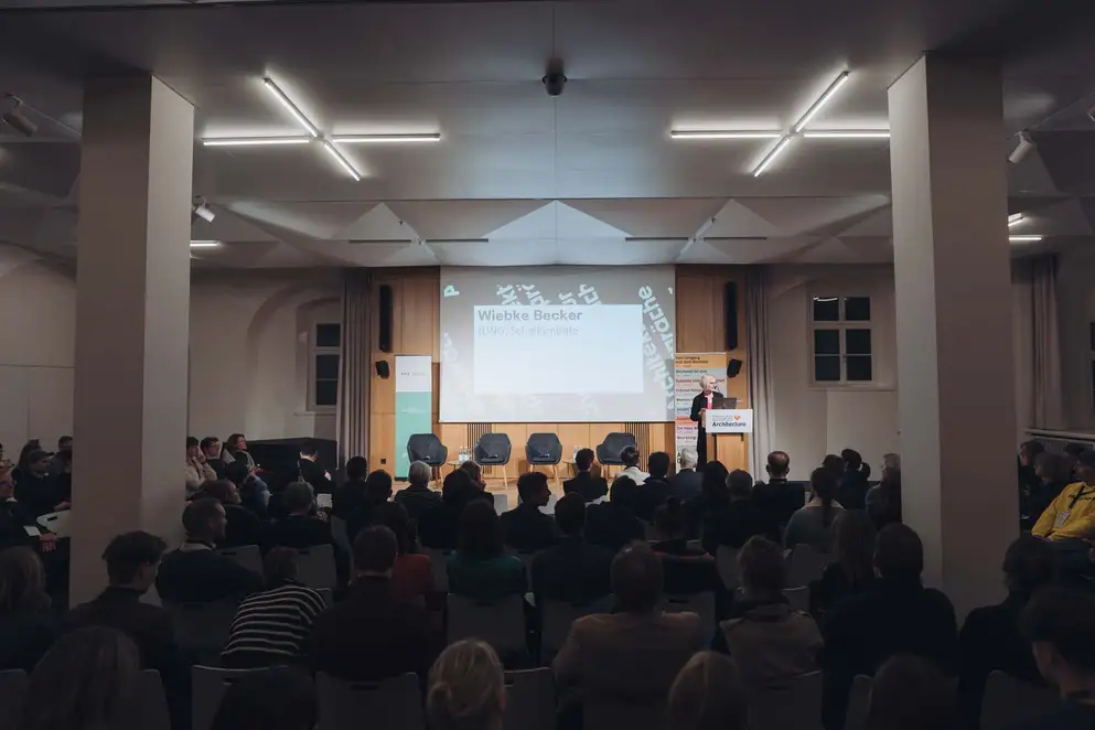 Architekturgespräche in Dresden 2025, Blick auf Bühne und Publikum