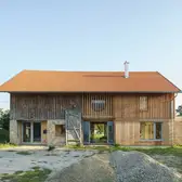 Außenansicht einer Scheune