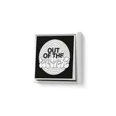 JUNG Unique & IFG LS 990 Schalter mit der Aufschrift "Out of the dark"