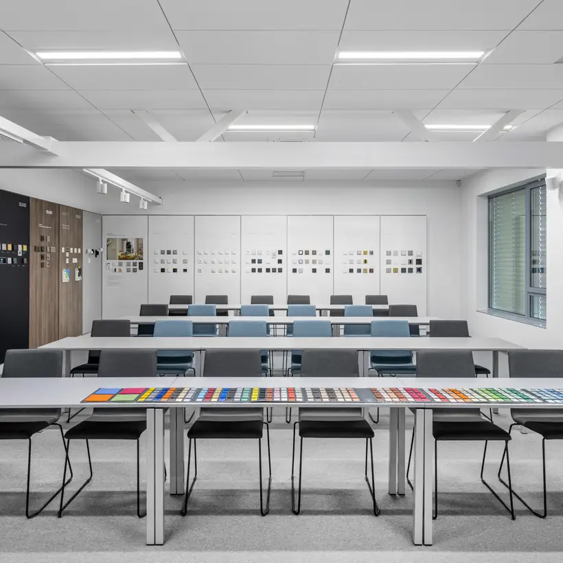 Neubau oder Modernisierung, einzelne Räume oder ganze Gebäude – Der JUNG Showroom Vilnius berät Sie zu allen Fragen
