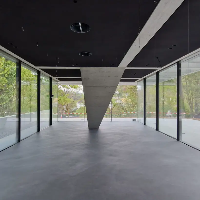 Innenansicht des Pavillons der Gründervilla in Schalksmühle, kurz vor seiner Fertigstellung.