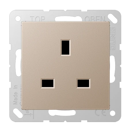 Enchufe, British Standard, cava