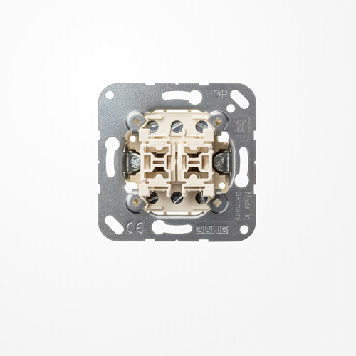 Multi-Switch 2fach (Einsatz), Doppeltaster mit 2 x 2 Schließern (potentialfrei) und Nullstellung 10 A 250 V ~